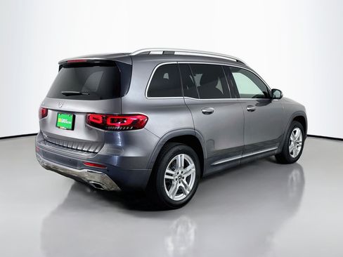 Used 2022 Mercedes-Benz GLB 250 w/ Premium Package Lite image 10