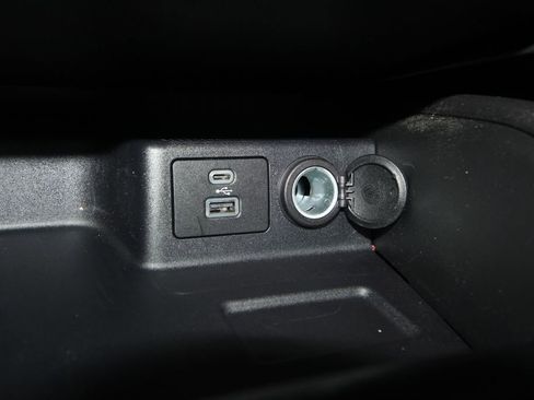 Used 2023 Ford Escape Active AWD/4WD image 17