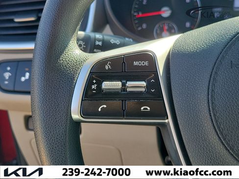 Used 2020 Kia Sorento LX FWD image 24