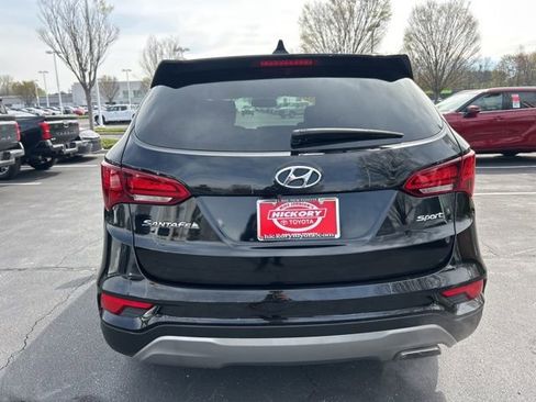 Used 2017 Hyundai Santa Fe Sport image 6