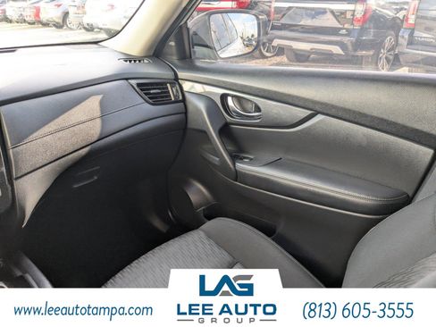Used 2019 Nissan Rogue S image 17