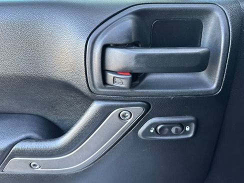 Used 2013 Jeep Wrangler Unlimited Sport AWD/4WD image 12