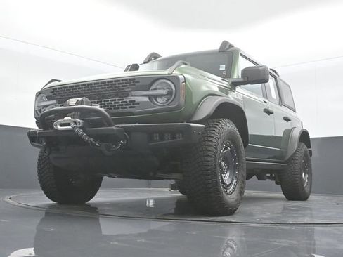 Used 2023 Ford Bronco Everglades image 19