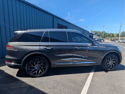 Used 2020 Lincoln Aviator Reserve w/ Equipment Group 202A AWD/4WD image 4