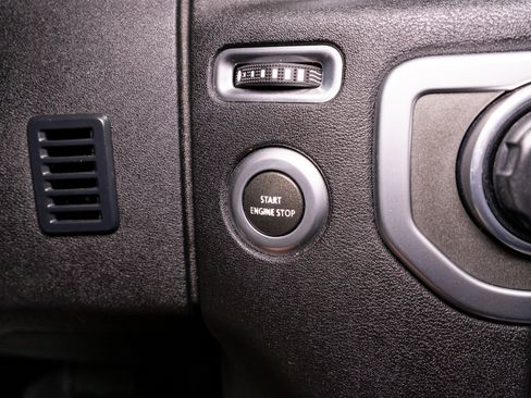 Used 2016 Land Rover LR4 HSE LUX image 33