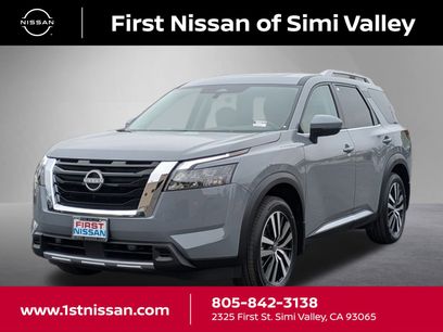 New 2025 Nissan Pathfinder Platinum w/ Cargo Package