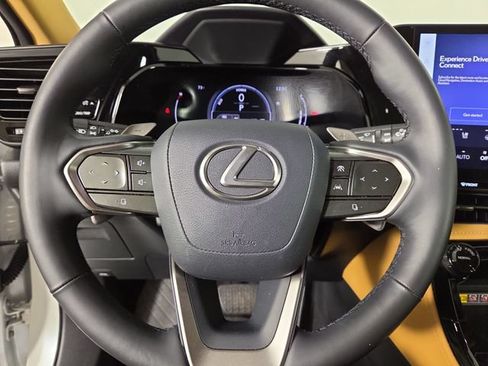 Used 2025 Lexus NX 350h AWD w/ Accessory Package (A2) image 21
