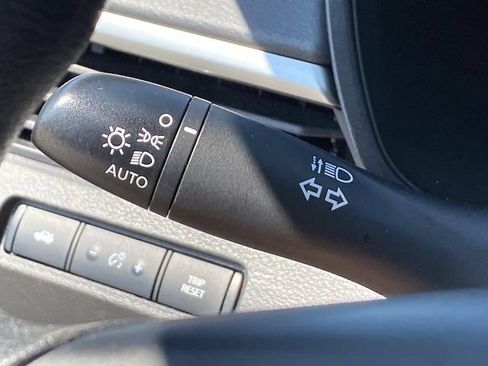 Used 2024 Nissan Altima 2.5 S FWD image 17