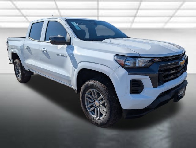 New 2026 Chevrolet Colorado LT w/ Advanced Trailering Package AWD/4WD image 1