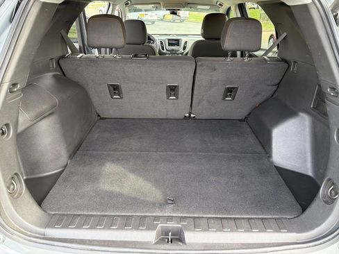 Used 2023 Chevrolet Equinox LT image 24