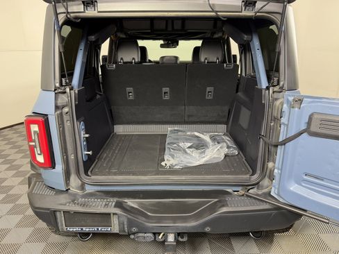 Used 2024 Ford Bronco Badlands image 7
