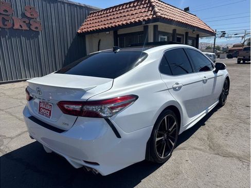 Used 2019 Toyota Camry XSE FWD image 8