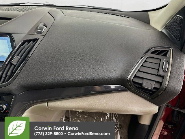 Used 2016 Ford Escape Titanium w/ Equipment Group 301A AWD/4WD image 34