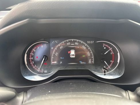 Used 2024 Toyota RAV4 XLE FWD image 22