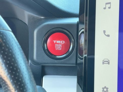 Used 2024 Toyota Tacoma TRD Off-Road image 24