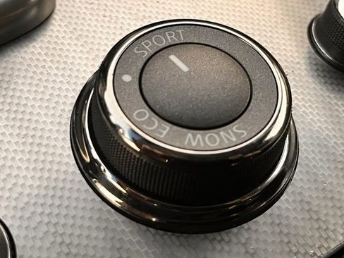 Certified 2019 INFINITI Q70 Luxe image 19