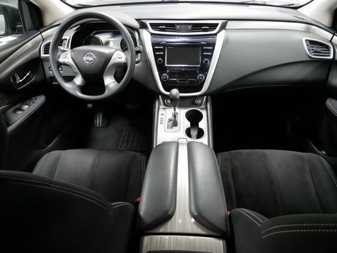 Used 2017 Nissan Murano S image 18