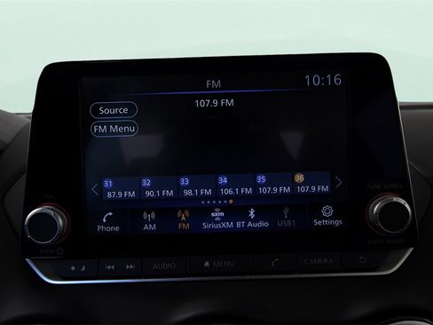 Used 2025 Nissan Sentra SR w/ SR Premium Package image 25