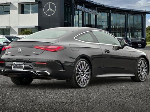 Certified 2025 Mercedes-Benz CLE 300 4MATIC Coupe image 4