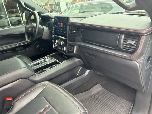 Used 2023 Ford Expedition Limited RWD image 12