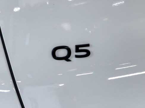 Used 2025 Audi Q5 Premium w/ Premium Plus AWD/4WD image 27