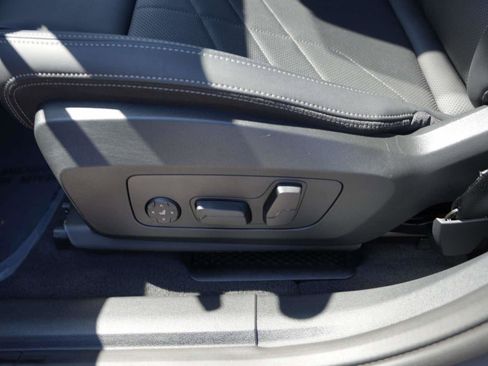 Used 2026 BMW X2 xDrive28i AWD/4WD image 18