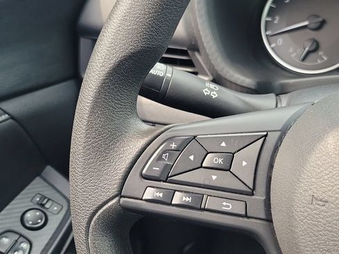 Used 2024 Nissan Sentra S FWD image 23