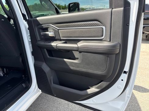 New 2026 RAM 2500 Big Horn AWD/4WD image 24