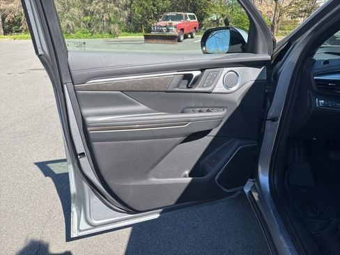 New 2026 Buick Enclave Avenir w/ Super Cruise Package AWD/4WD image 22