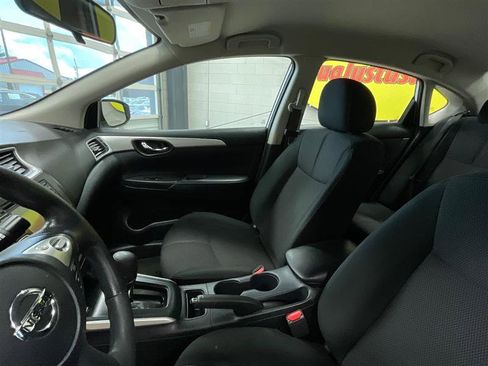 Used 2018 Nissan Sentra S image 12