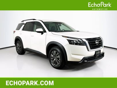 Used 2024 Nissan Pathfinder SV