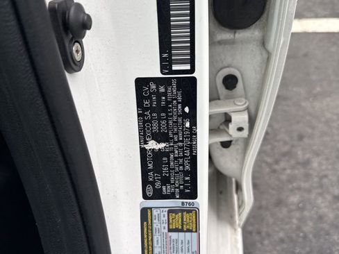 Used 2018 Kia Forte LX w/ LX Popular Package image 8