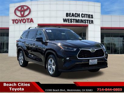 Used 2021 Toyota Highlander LE