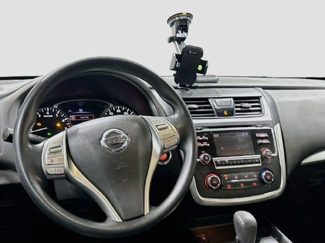Used 2016 Nissan Altima 2.5 S w/ Power Driver Seat Package FWD image 19