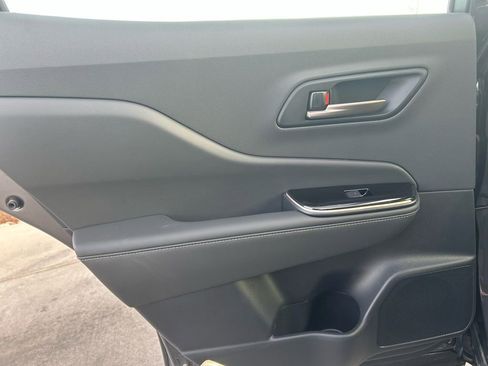 Used 2024 Toyota Crown image 27