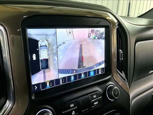 Used 2023 Chevrolet Silverado 2500 High Country image 24