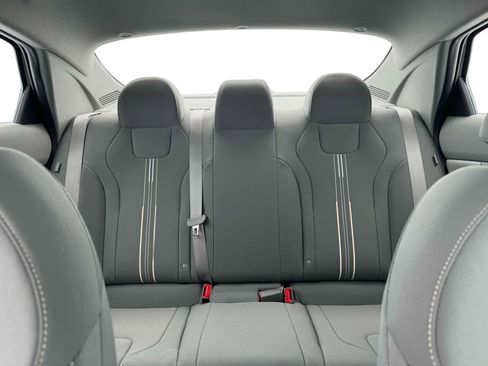 New 2025 Hyundai Elantra SEL image 23