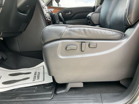 Used 2019 INFINITI QX80 Luxe RWD image 17