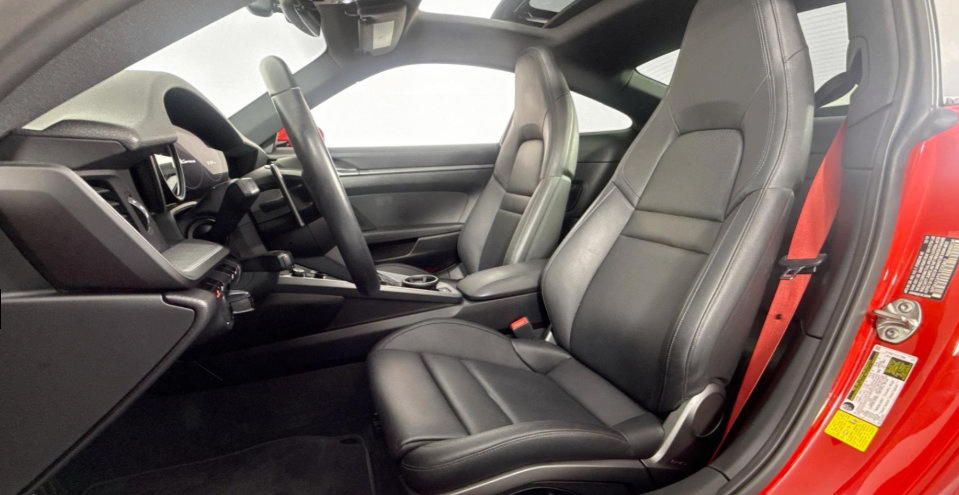 Used 2020 Porsche 911 Carrera RWD image 31