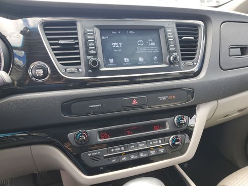 Used 2019 Kia Sedona EX w/ EX Premium Package image 22