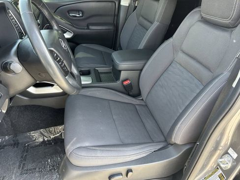 Certified 2023 Nissan Frontier SV w/ Technology Package image 26