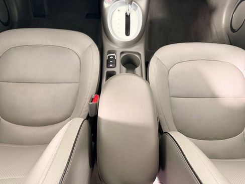 Used 2017 Kia Soul EV + w/ Sun & Fun Package image 19