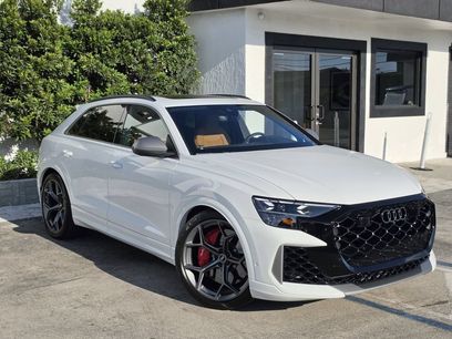 Used 2025 Audi RS Q8 performance