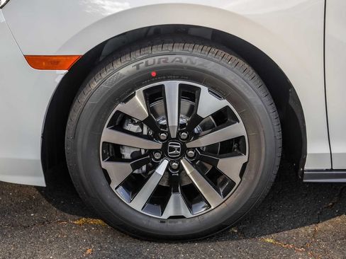 New 2027 Honda Odyssey EX-L image 7