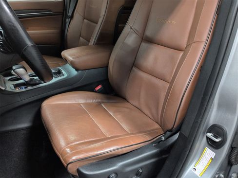 Certified 2019 Jeep Grand Cherokee Summit w/ Platinum Series Group image 17