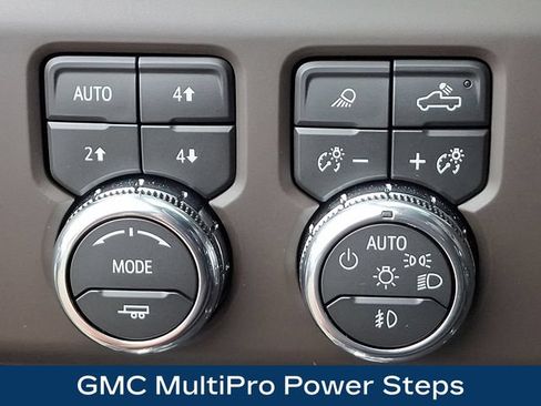 Used 2026 GMC Sierra 1500 Denali w/ Denali Reserve Package AWD/4WD image 9