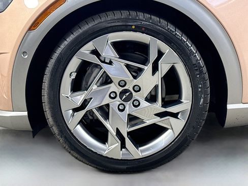 Used 2023 Genesis GV60 Performance image 38