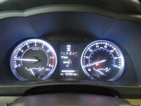 Used 2016 Toyota Highlander XLE FWD image 36
