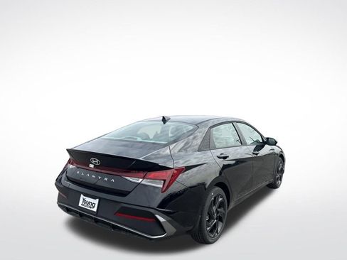 New 2026 Hyundai Elantra Sport FWD image 6