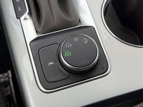 Used 2024 Chevrolet Blazer LT w/ Convenience Package image 28